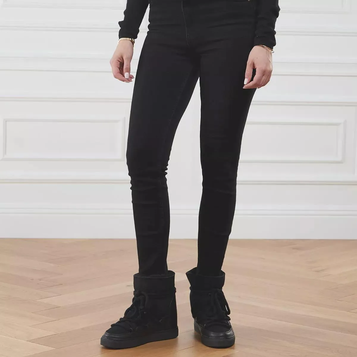   INUIKII  Classic Wedge Black  Winterstiefel 